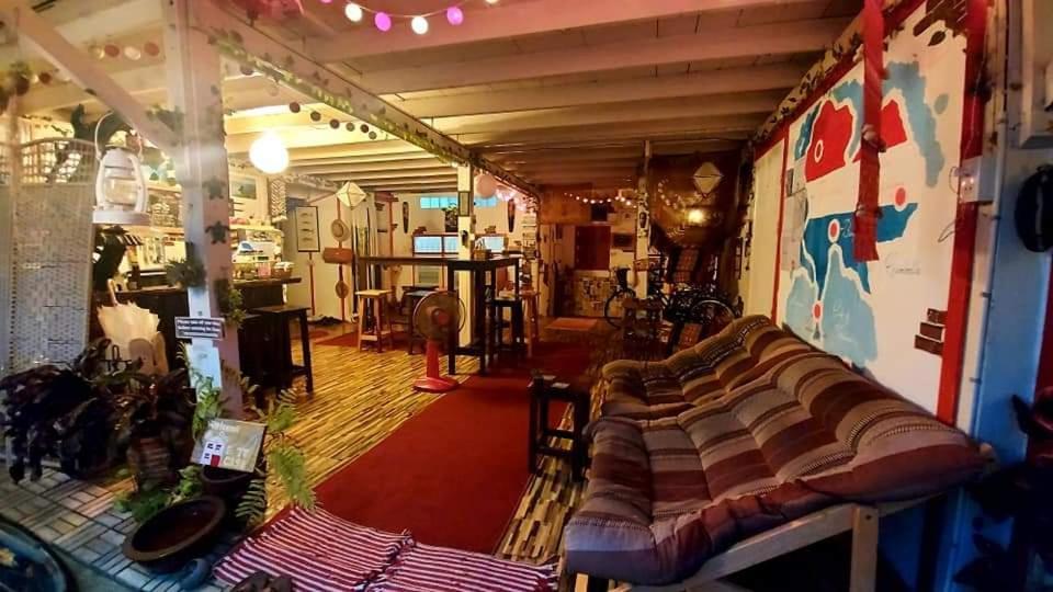 Thaimex Cafe & Homestay Backpackers- Adults Only Prachuap Khiri Khan Dış mekan fotoğraf